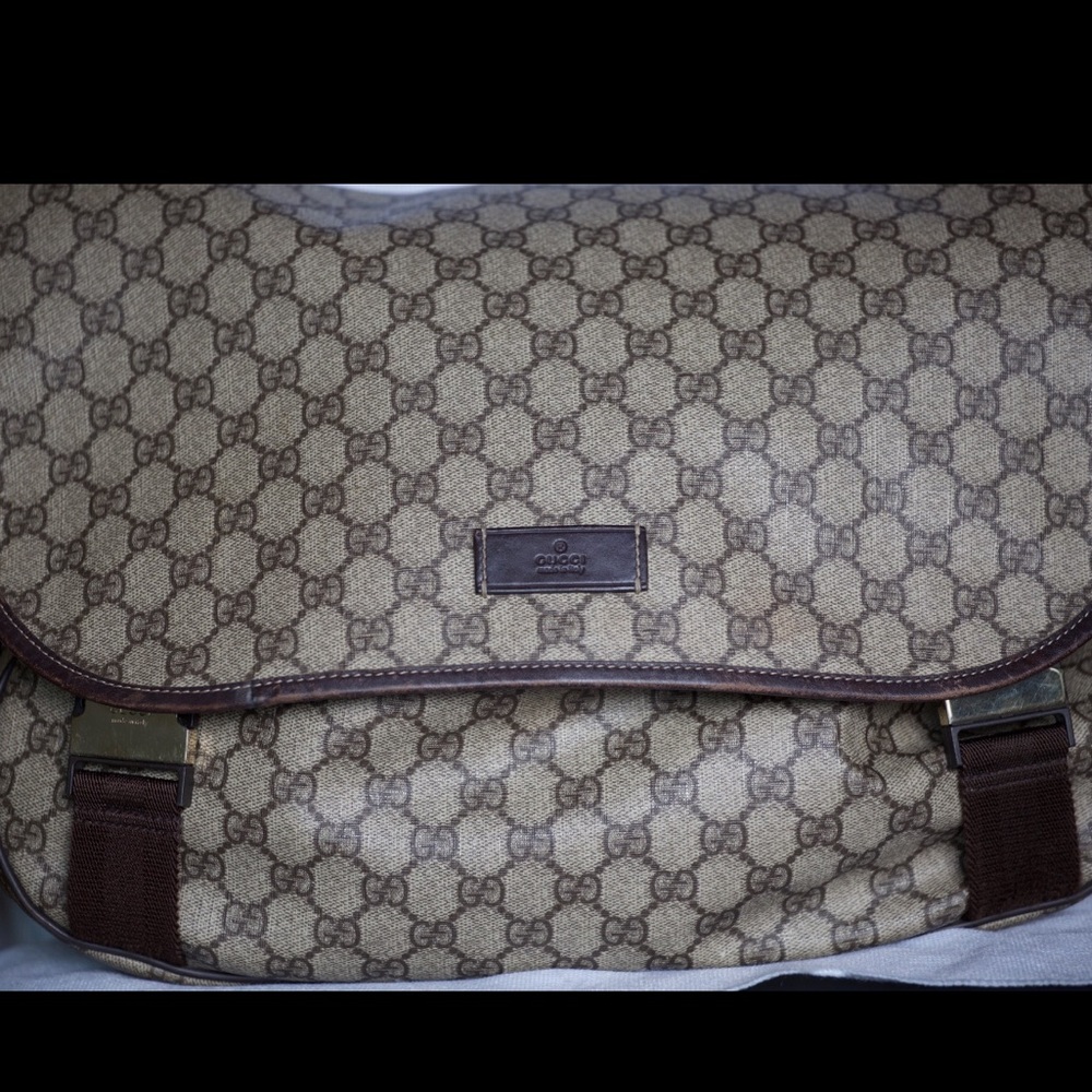 Gucci Beige & Brown GG Canvas Messenger Bag